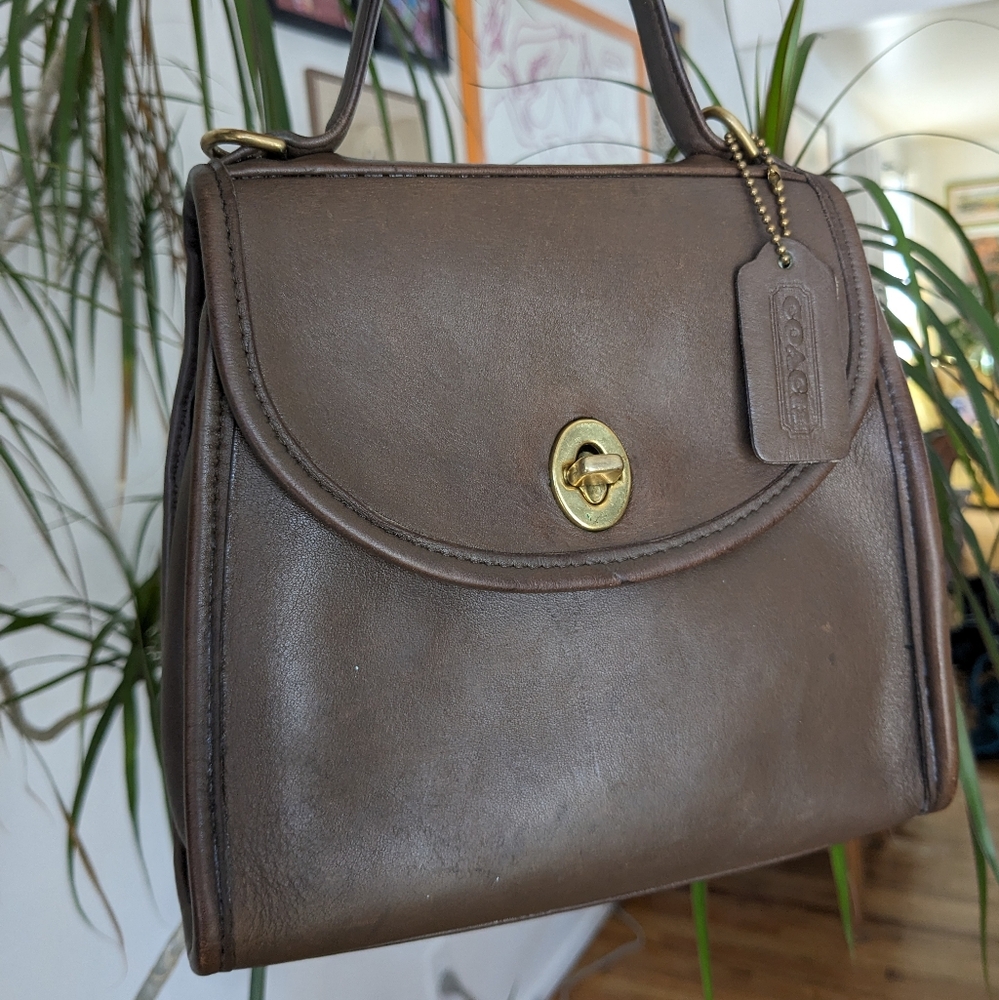 Vintage Coach Taupe Regina 9983